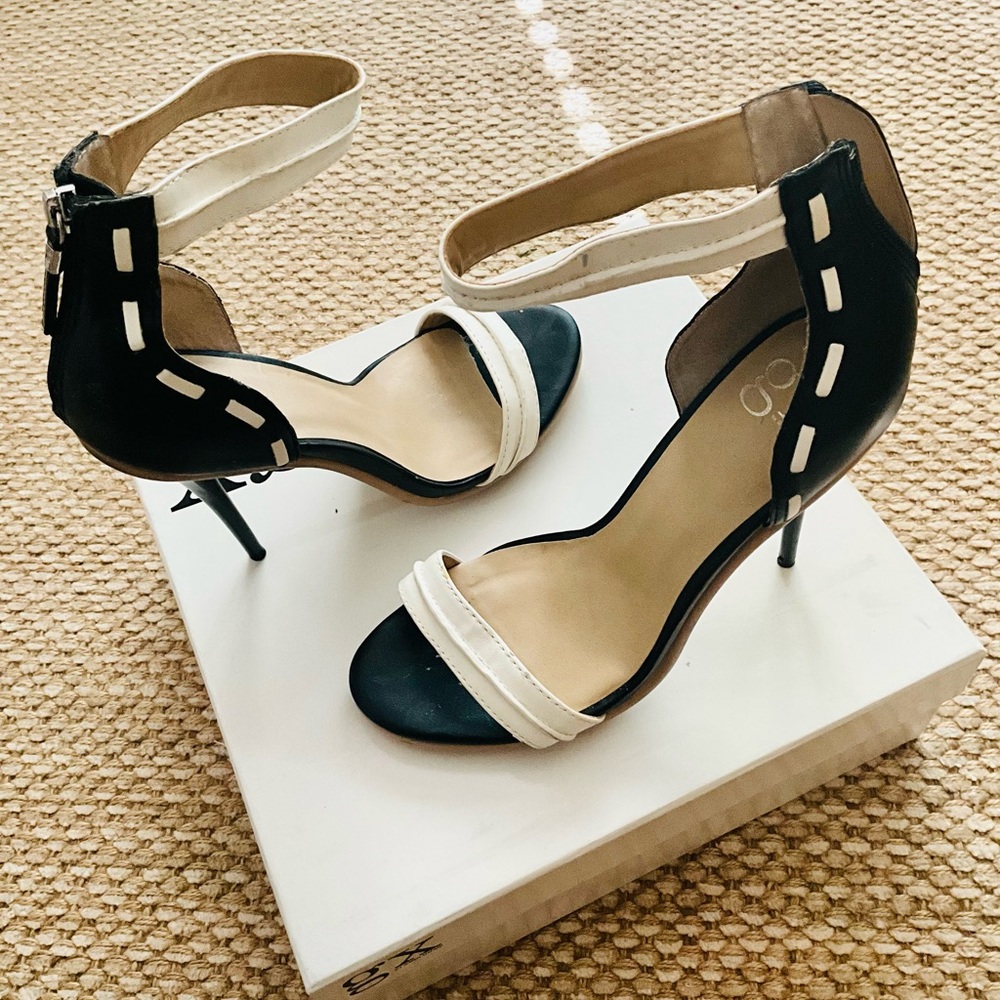 Gwen stefani go black white heels